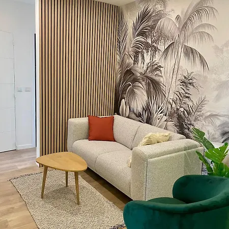 4-bedroom Flat - Parking, Wifi *