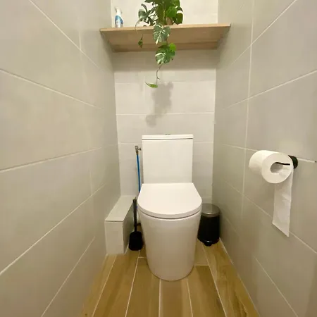 4-bedroom Flat - Parking, Wifi *