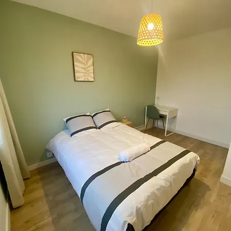 4-bedroom Flat - Parking, Wifi * Orvault